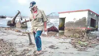 La Marina va al rescate de las costas de Paraíso
