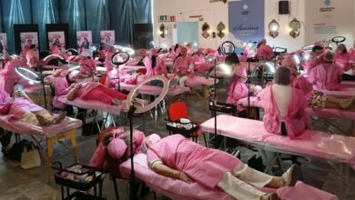 Devuelven la sonrisa a sobrevivientes con micropigmentación paramédica gratuita