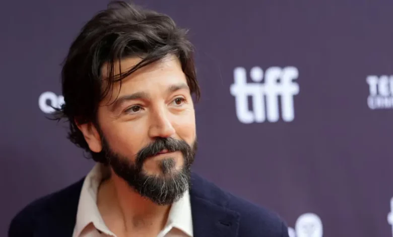 diego luna gana mejor guion en el festival de cine de roma por “ceniza en la boca”